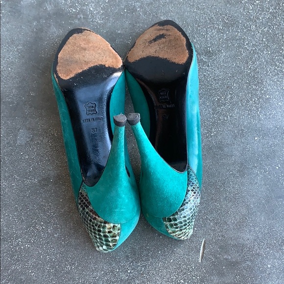 Mary Popps Vintage Green Pumps - Picture 5 of 8